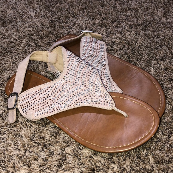 Shoes - Picture 6 of 6